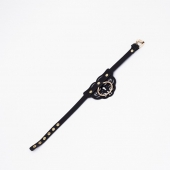 Черный чокер с клепками и золотистой фурнитурой - Crazy Handmade - купить с доставкой в Орле Черный чокер с клепками и золотистой фурнитурой - Crazy Handmade - купить с доставкой в Орле