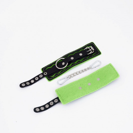 Черно-зеленые кожаные наручники с зеленой строчкой - Crazy Handmade - купить с доставкой в Орле