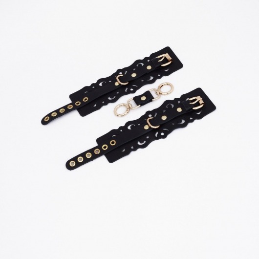 Черные кожаные наручники с узорами и золотистой фурнитурой - Crazy Handmade - купить с доставкой в Орле