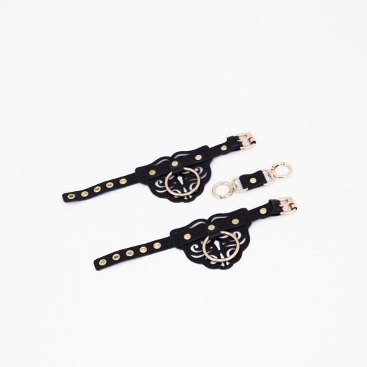 Черные кожаные наручники с клепками, кольцами и золотистой фурнитурой - Crazy Handmade - купить с доставкой в Орле Черные кожаные наручники с клепками, кольцами и золотистой фурнитурой - Crazy Handmade - купить с доставкой в Орле